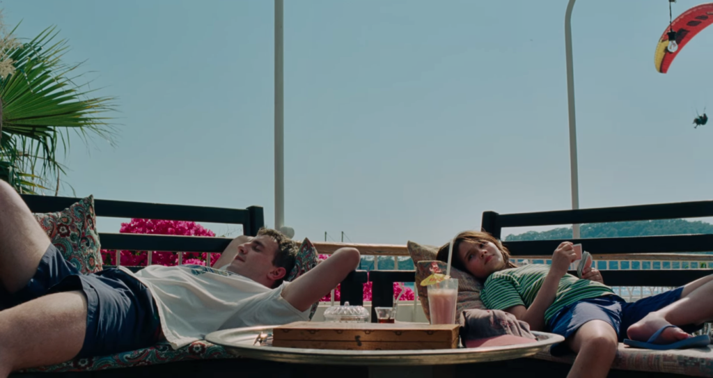 aftersun güneş sonrası film konusu